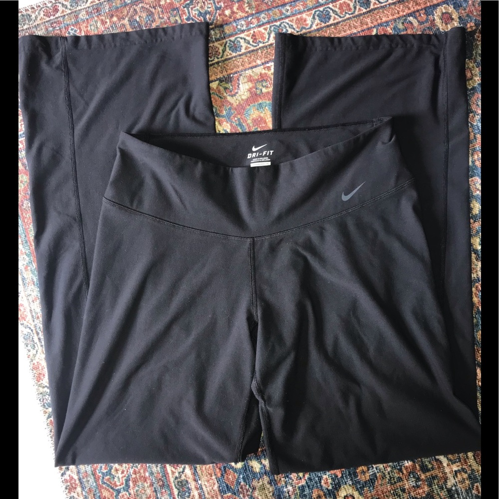 Like New Nike Dri-Fit Yoga Pants